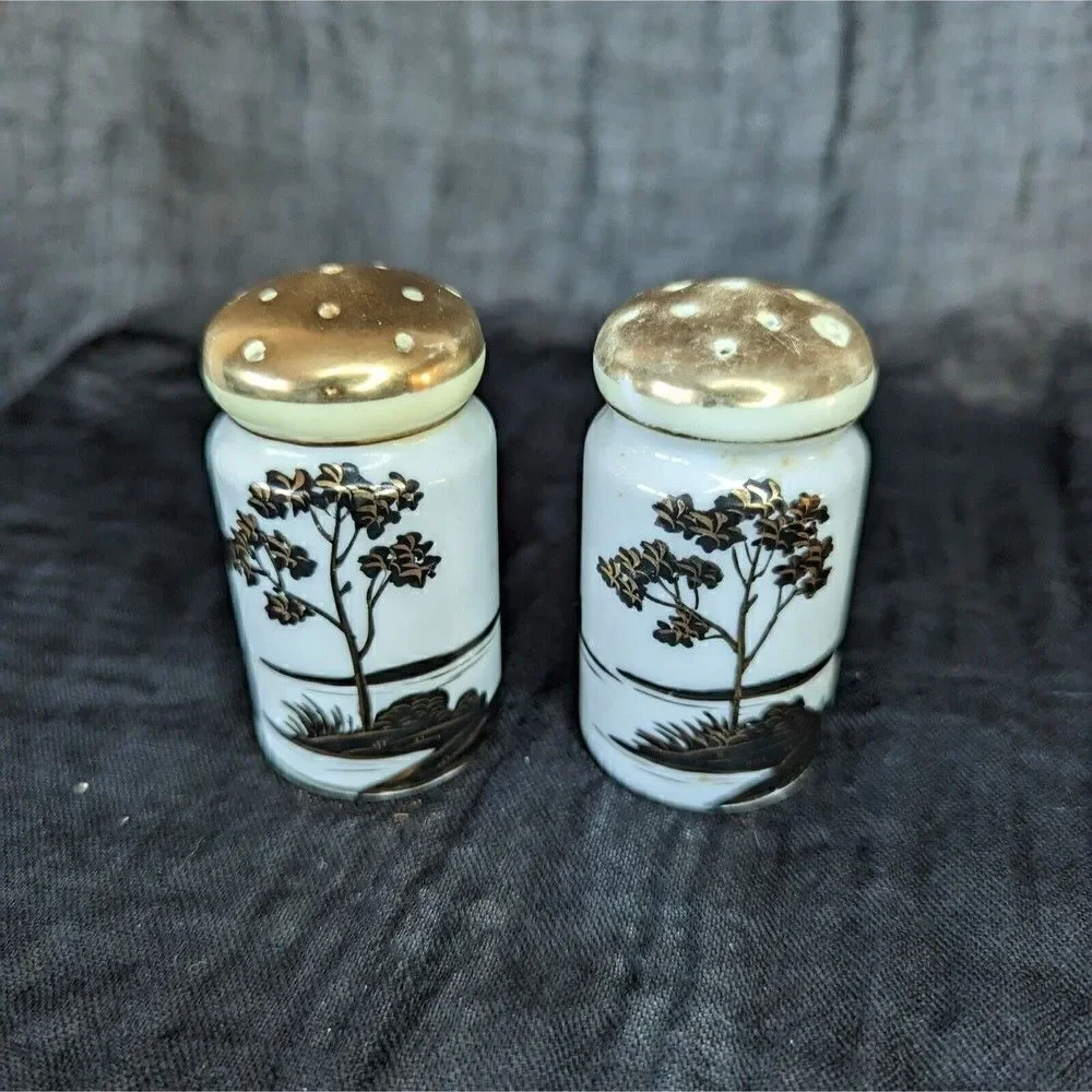 Hand painted Vintage Japanese Salt and Pepper Shaker Set Bonsai Japanese Maple